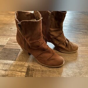 Size 10 Suede Coconuts Ankle Boots.
